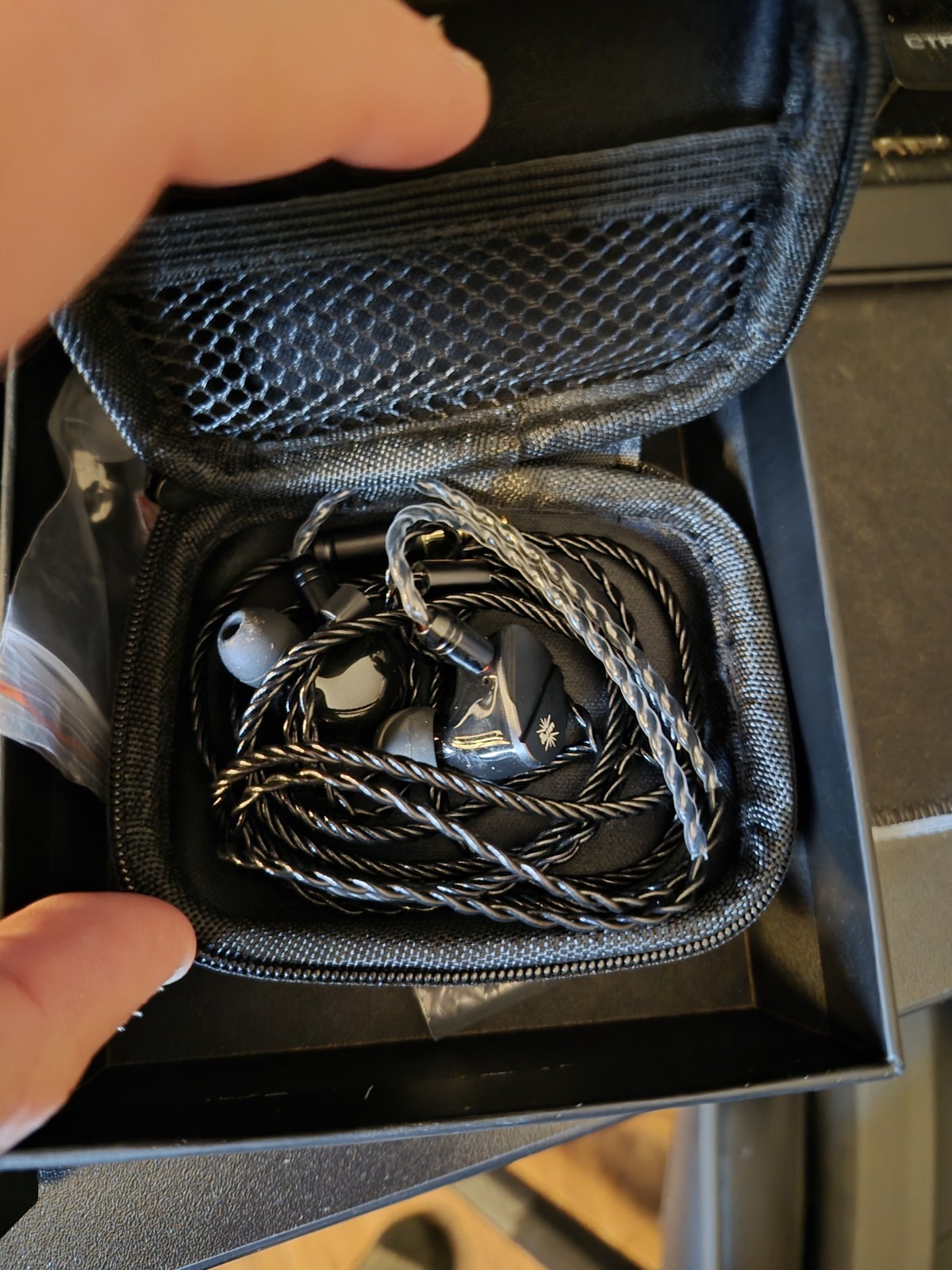 Kiwi Ears Canta IEMs. Headphones. Audio. In Ear. Stereo.