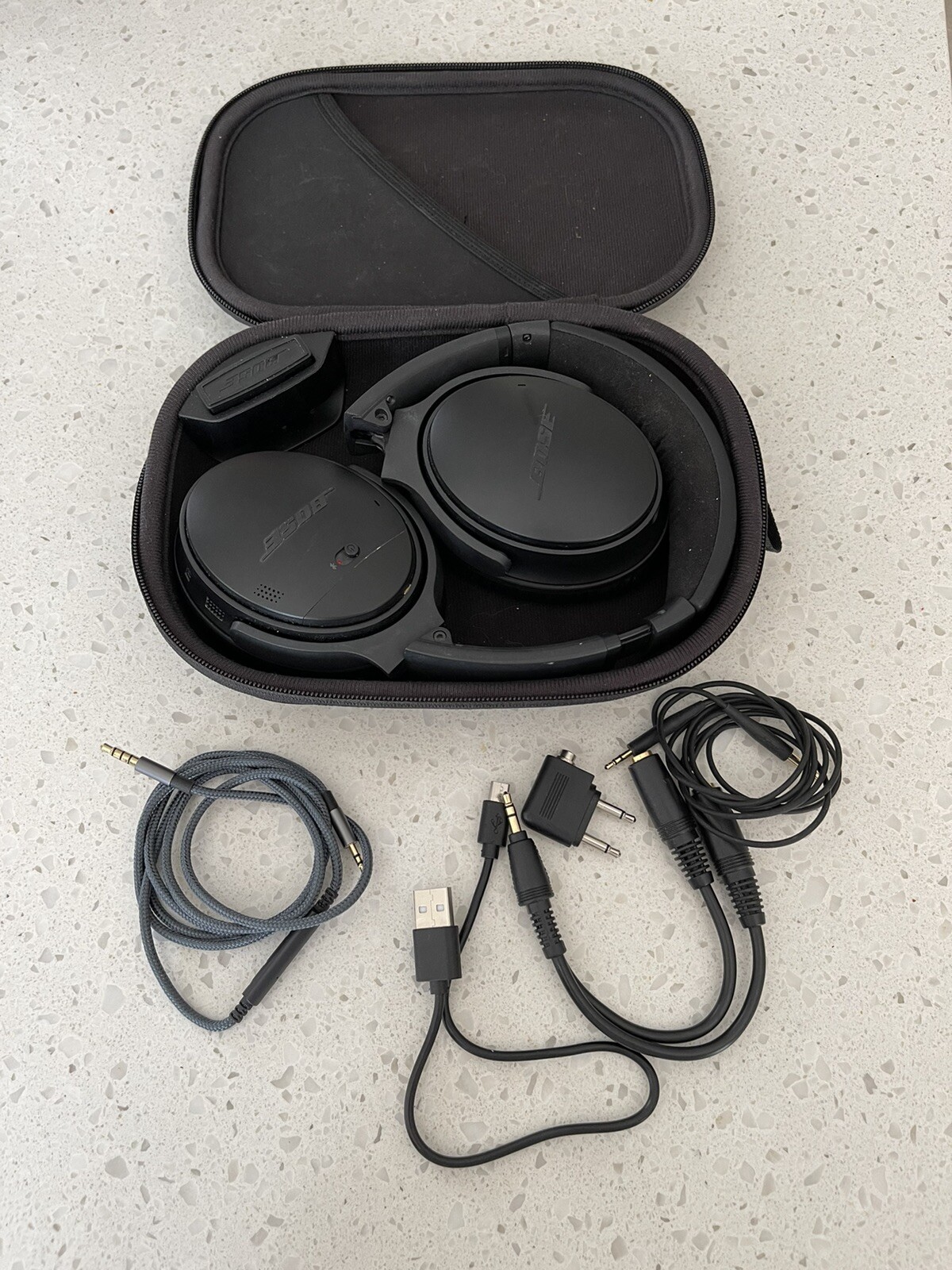 Bose QuietComfort 35 Over the Ear Wireless Headphones – Black