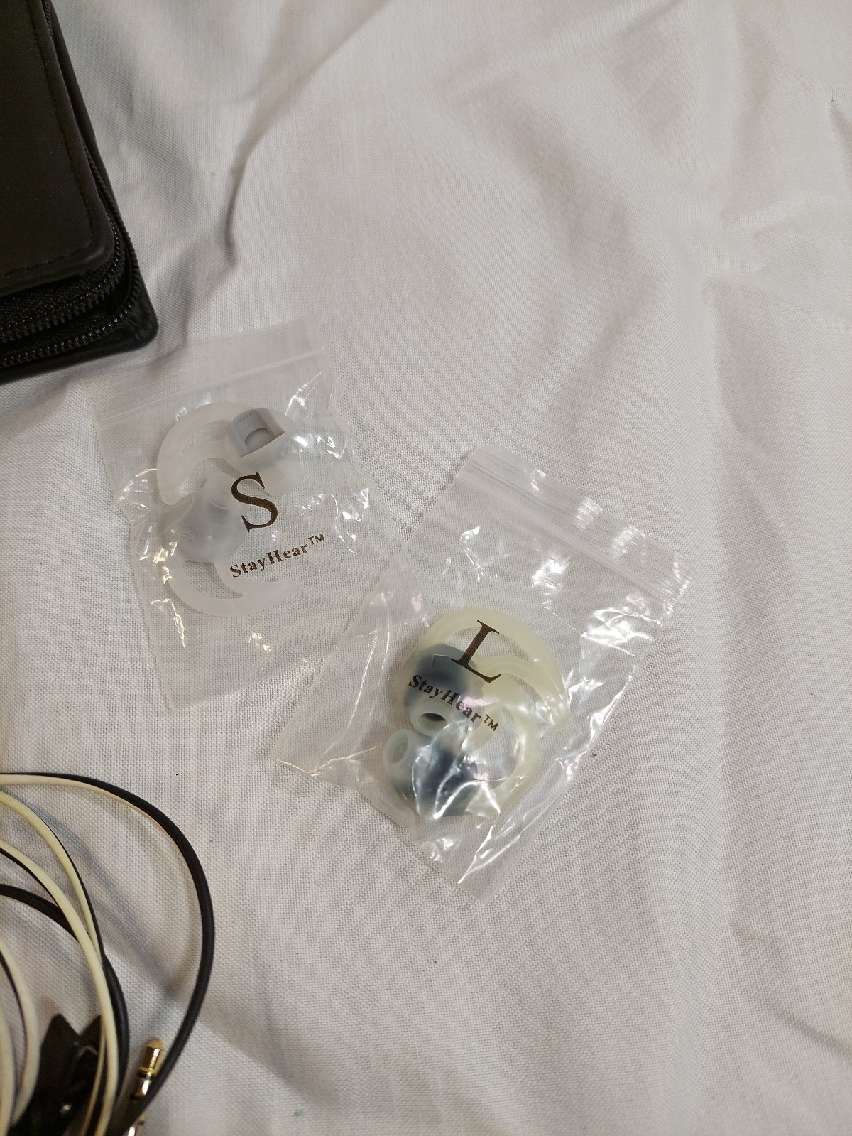 Bose Triport IE2 Wired 3.5mm Headphones | Black White Earbuds