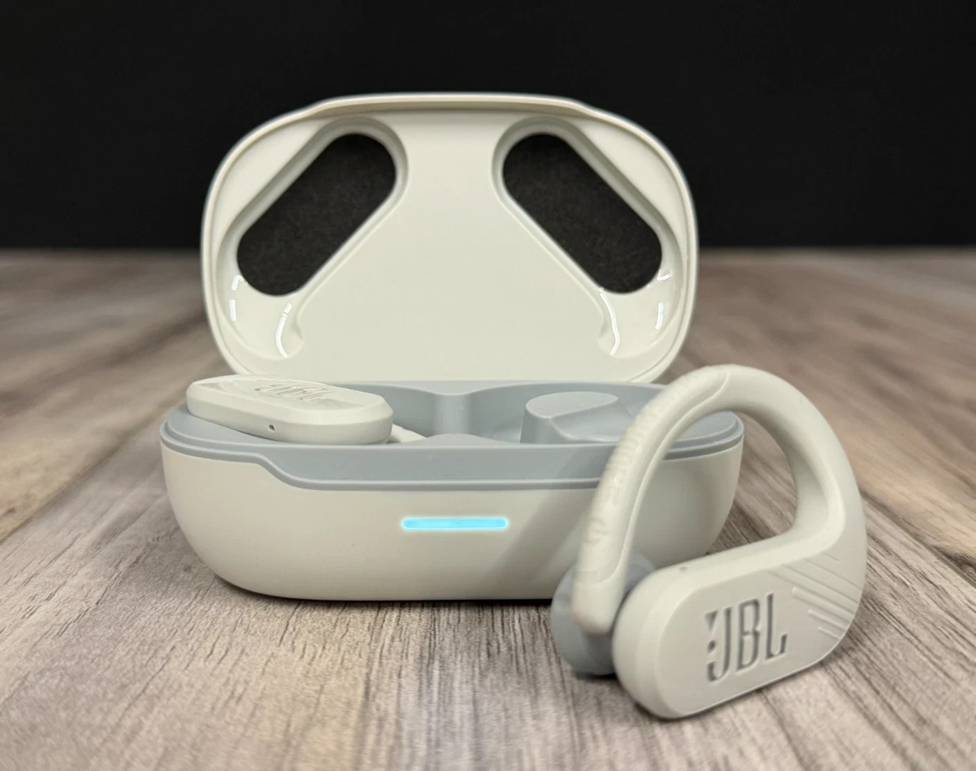 JBL Soundgear Sense True Wireless Open-Ear Headphones White NEW No Box