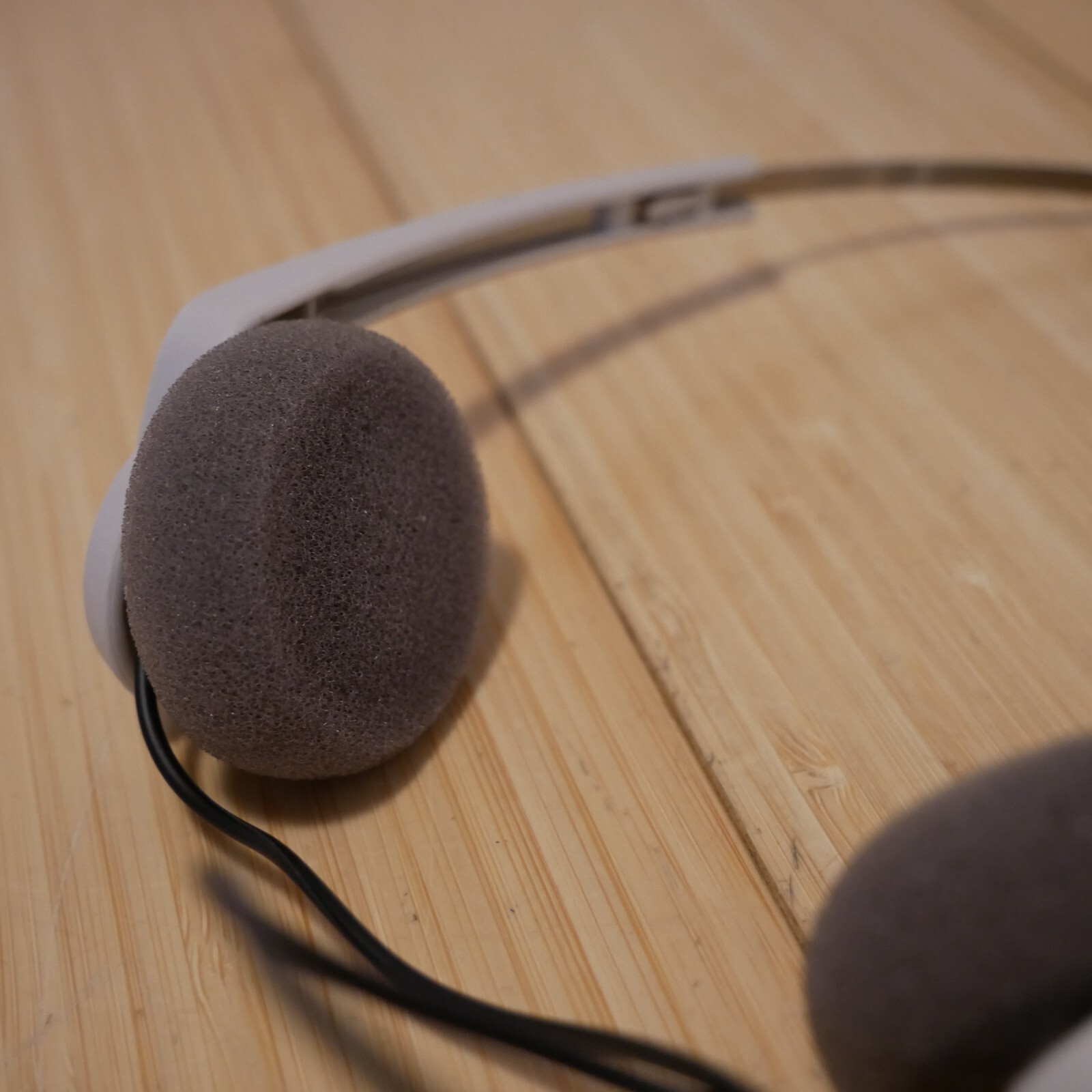 Retro 90s 2000s White Gray GPX Metal Band Headphones Wired – Tested & Working