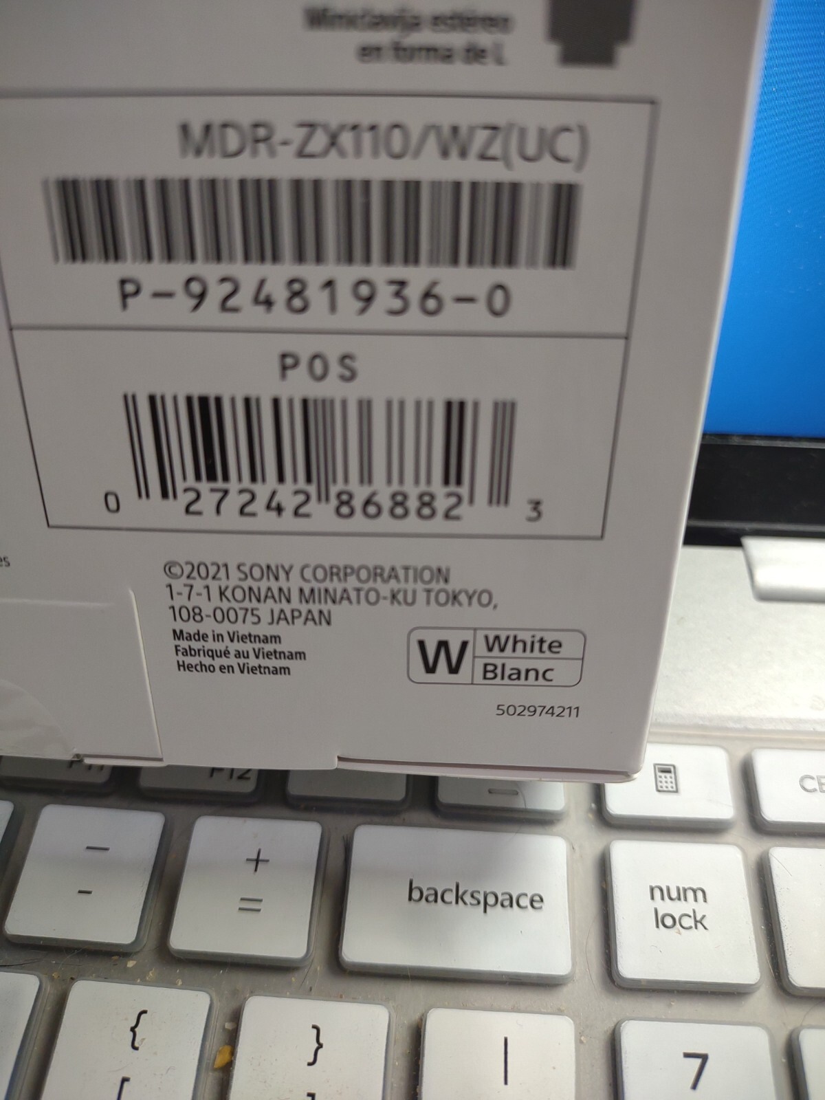 Brand New Sony MDR-ZX110 Ear-Pad (On the Ear) Headphones – White + freebies