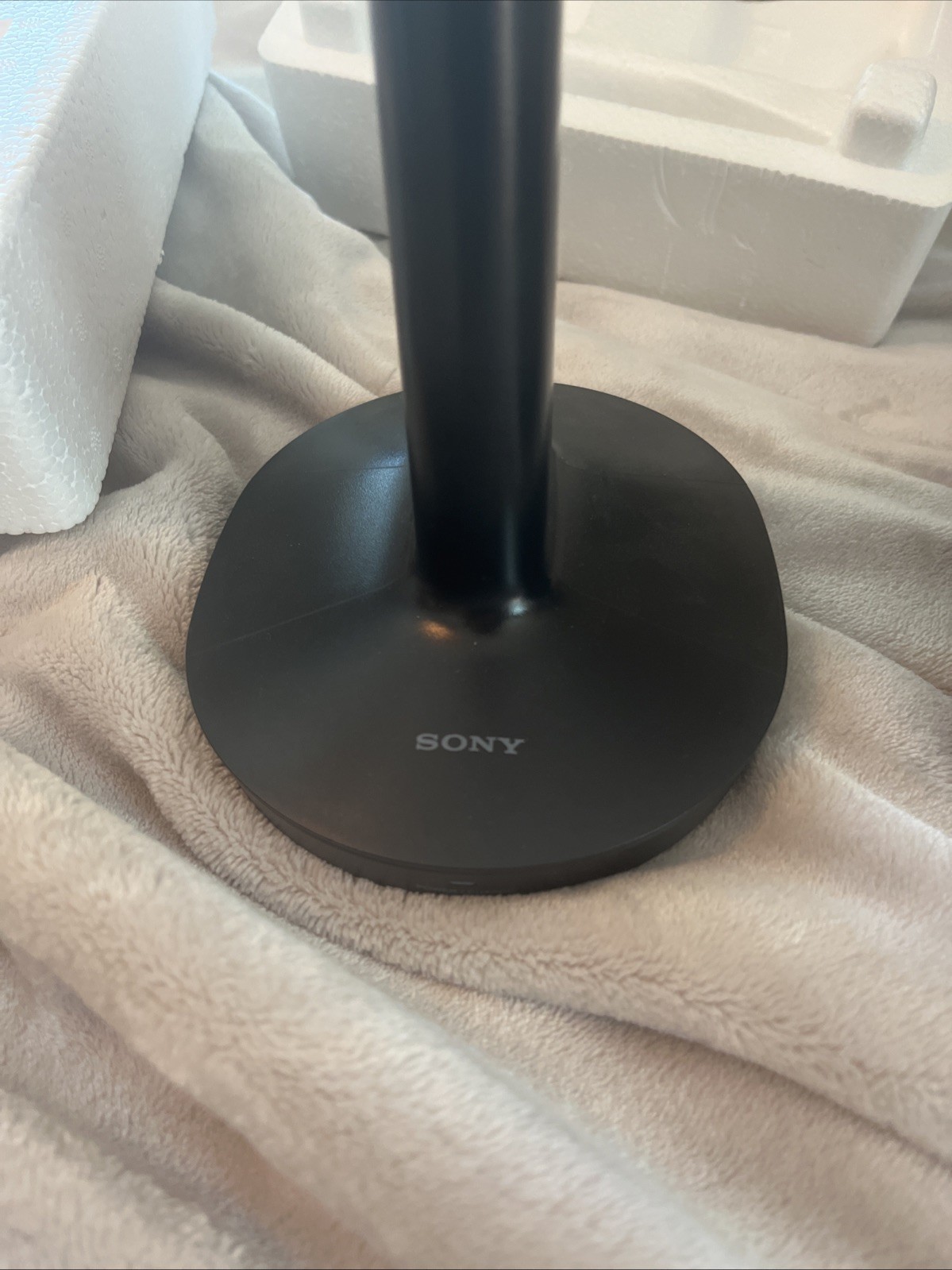 Sony WH-RF400 Wireless Stereo Headphone System Double Earpiece Over-Ear Design