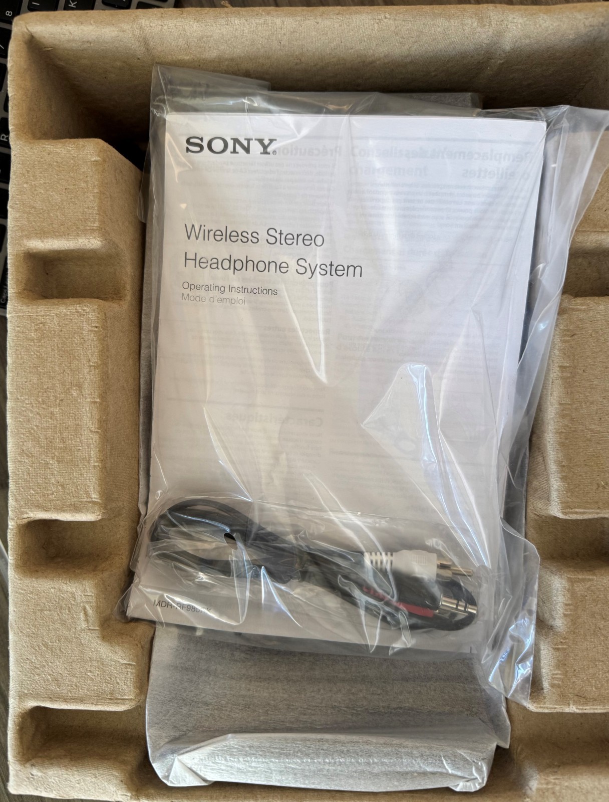 Sony MDRRF985RK Wireless Over-The-Ear Headphone | Black – NEW