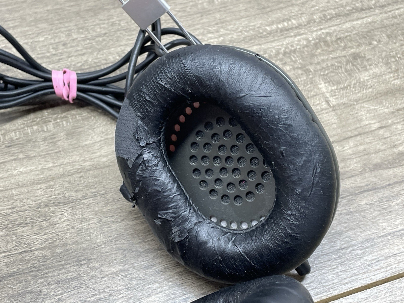 Panasonic RP-HTX7 Hermetically Sealed Headphones PINK Wired Tested Working -READ
