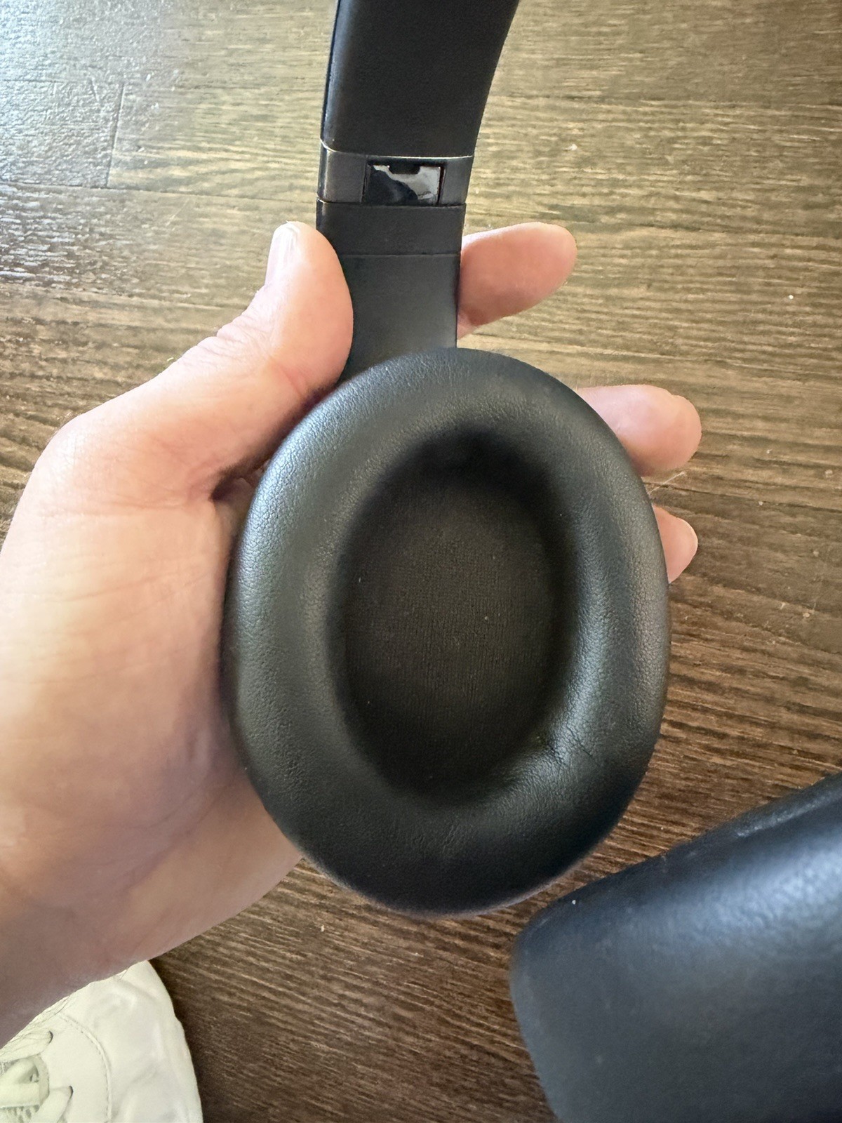Beats Studio Pro Wireless Bluetooth Noise Cancelling Headphones – Black