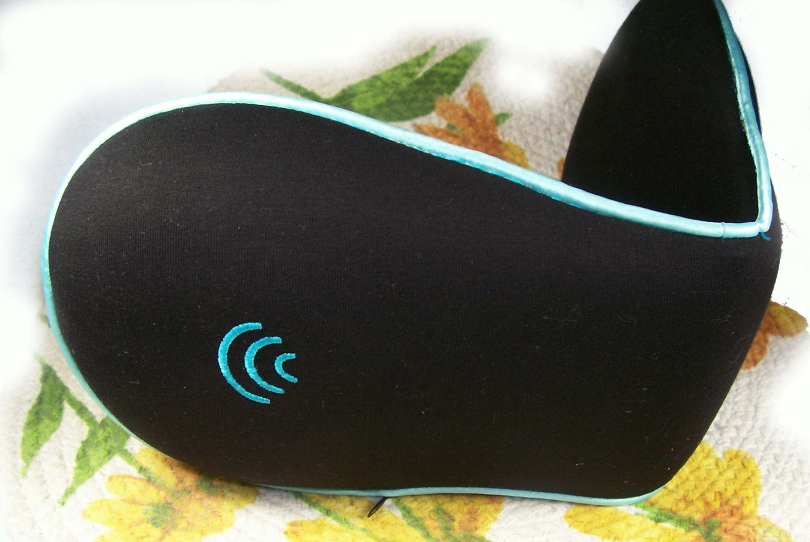 Resperate Soft Tones Neck Head Pillow Speakers Relax & Listen To Music Effective