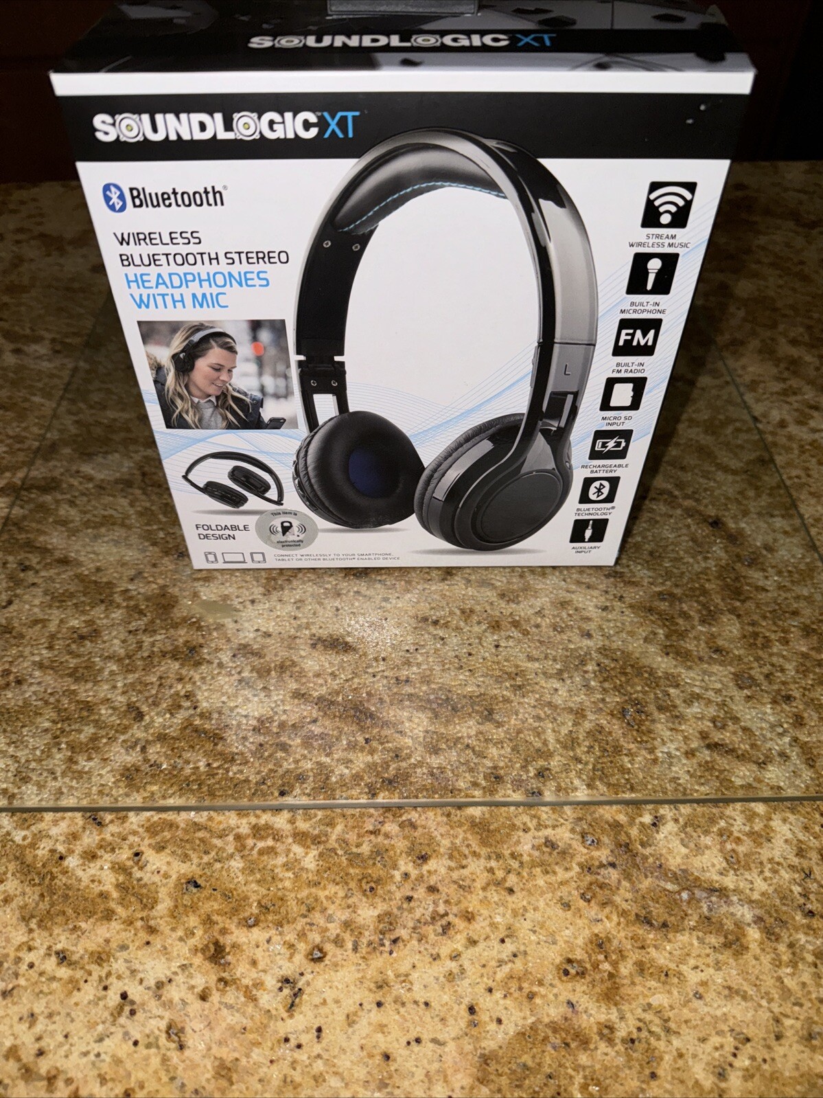 SoundLogic XT Wireless Bluetooth Stereo Headphones With Mic NWT