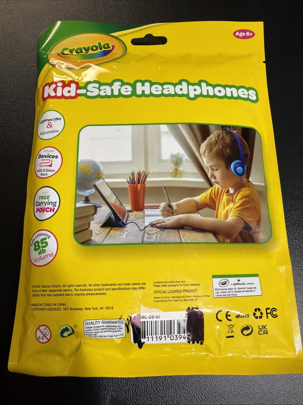Crayola Kid Safe Headphones With Carrying Case NWT Never Used / Opened