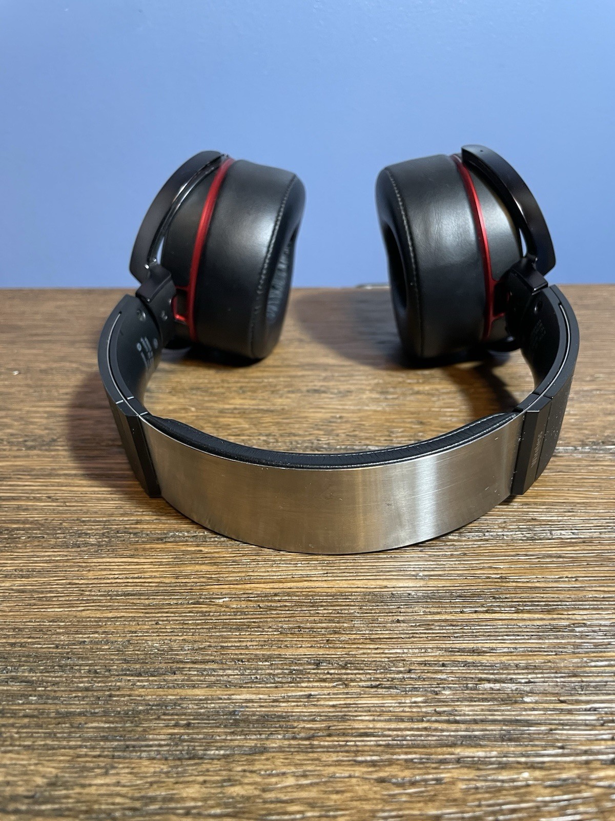 Sony MDR-XB950B1 Extra Bass Wireless Bluetooth Headphones Black/Red Works