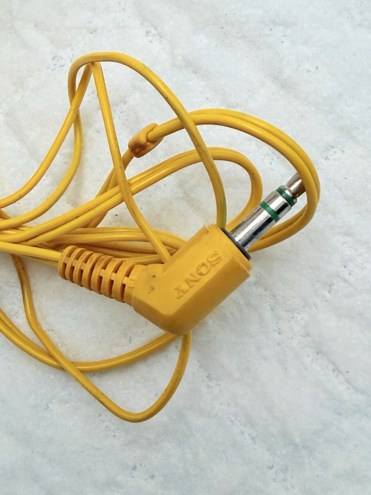 Vintage Sony Sports Wired Stereo Dynamic Headphones – Yellow (MDR-W15) 👀