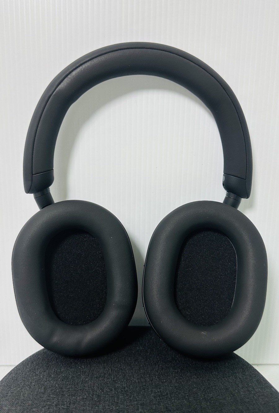 Sony YY2954 Wireless Over-Ear Bluetooth Headphones Black
