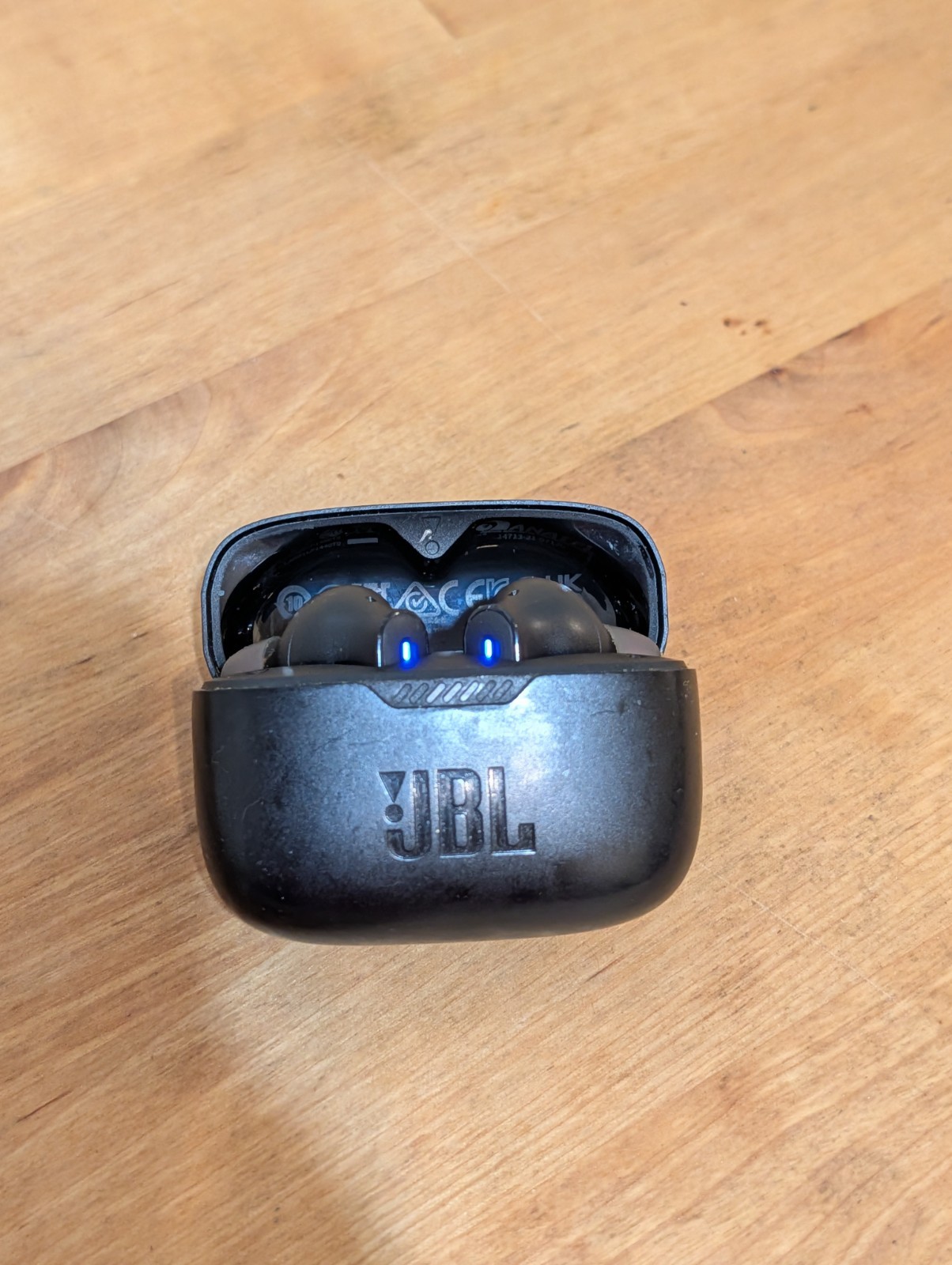 Pre-owned JBL Earbuds. In Working Condition. Sold As-is. Case & Earbuds