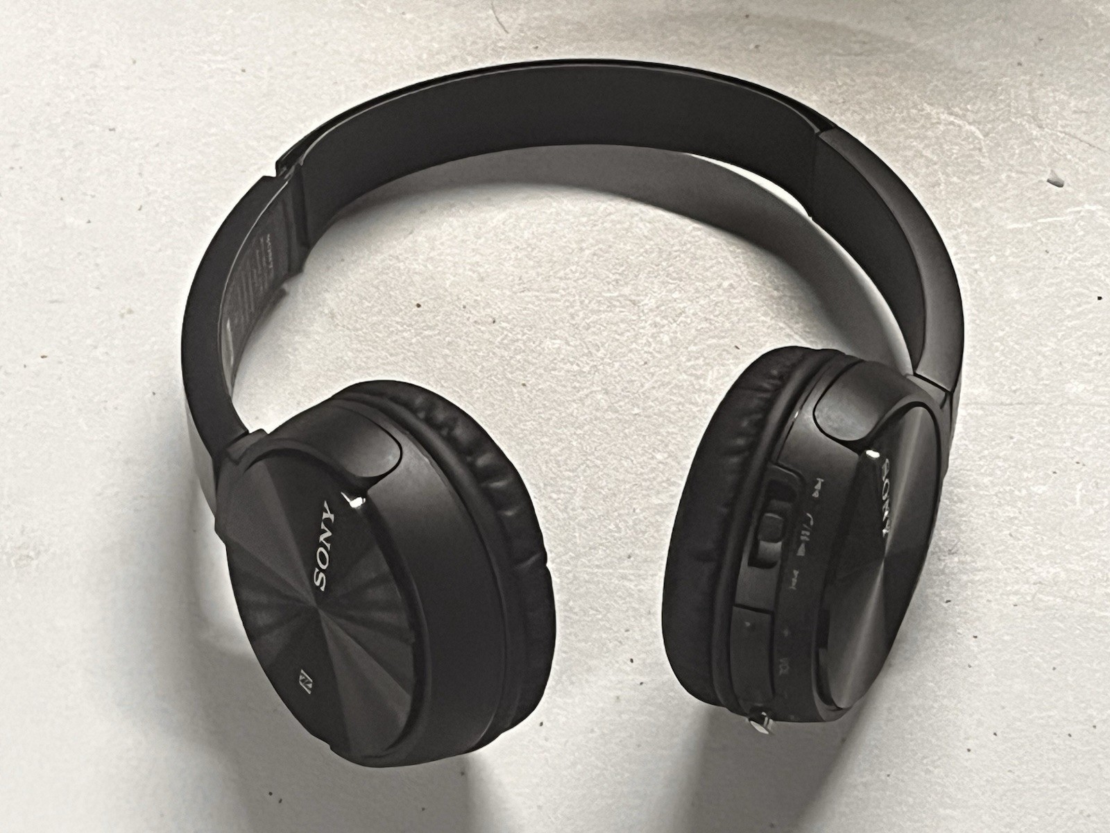 Sony MDR-ZX330BT Wireless Stereo Headset Headphones Black Excellent Condition