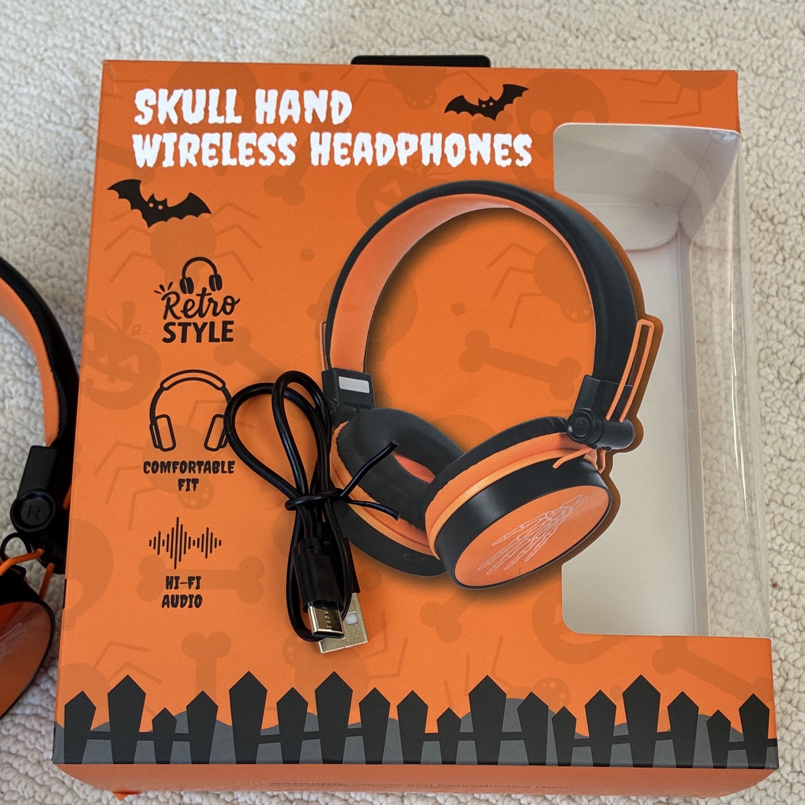 Orbit Innovations Skull Hand Wireless Over-Ear Headphones Black/Orange