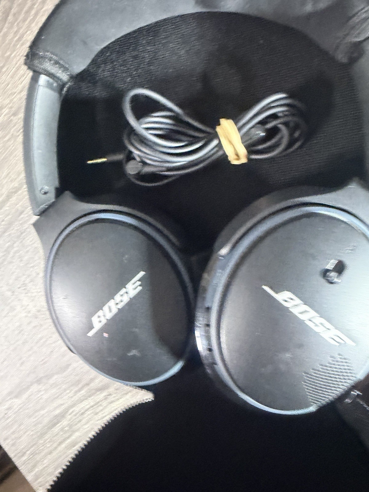 Bose SoundLink Around-Ear II AE2W Wireless Bluetooth New Pads.