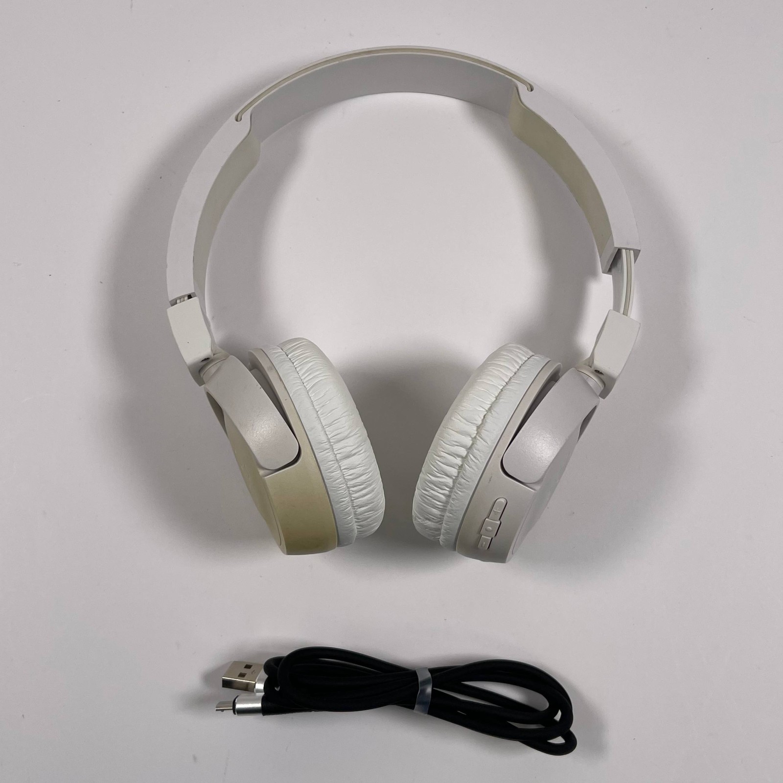 JBL T450BT Wireless On-Ear Headphones with Built-in Remote and Microphone White