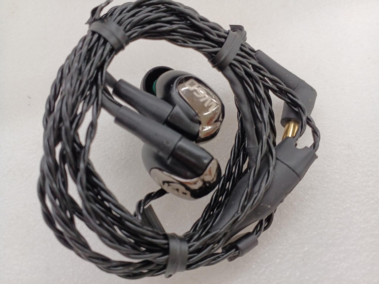 Westone WST-W60 Earphones 6 Drivers 3.5mm Plug Included Accessories