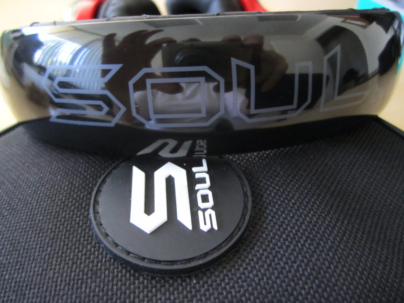 SOUL Ludacris SL100 High-Def Sound Isolation Headphones in Carry Case Red Trim
