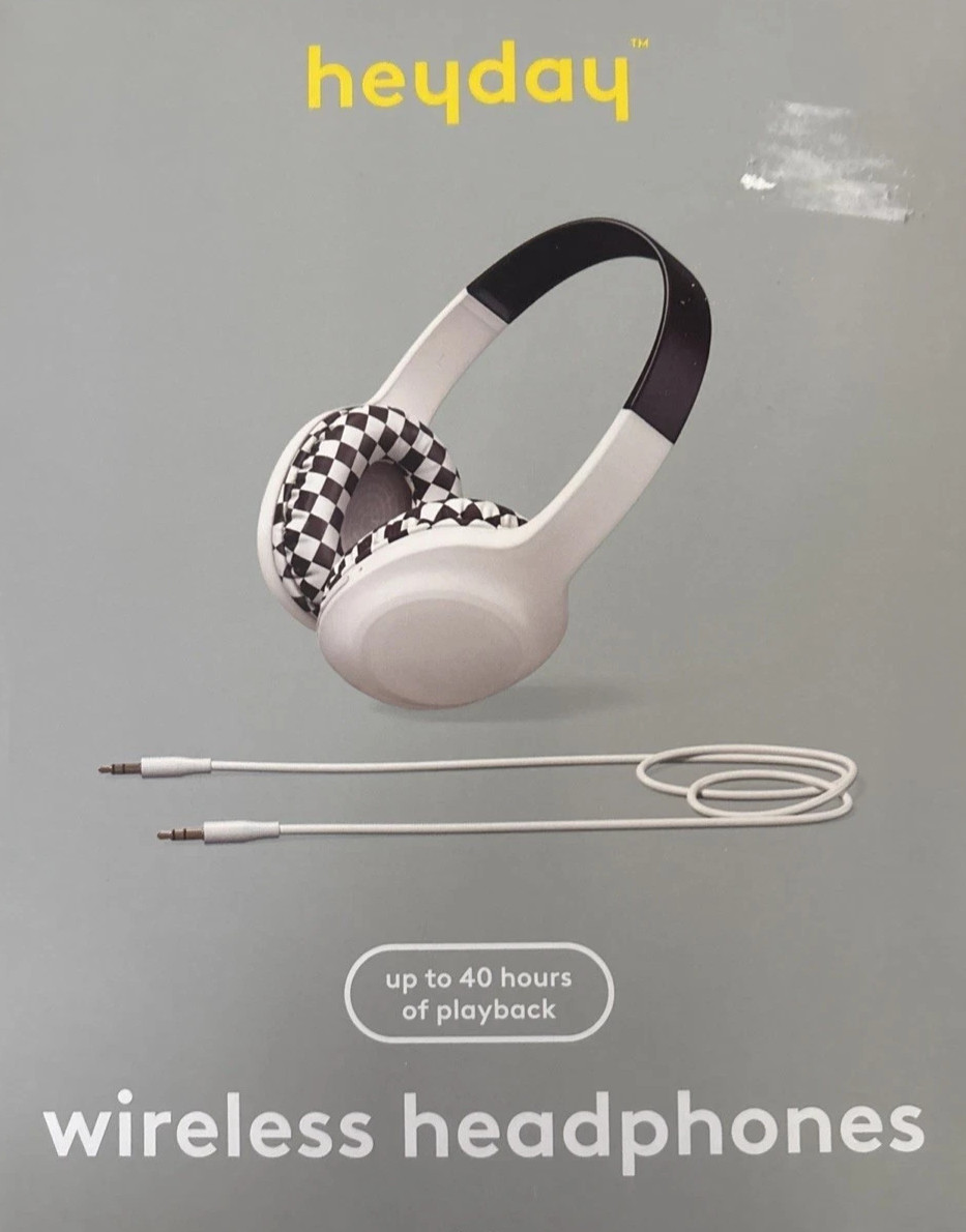 Wireless Built-in-Microphone Headphones – Heyday™ Brown Checkered: on-Ear, USB-C