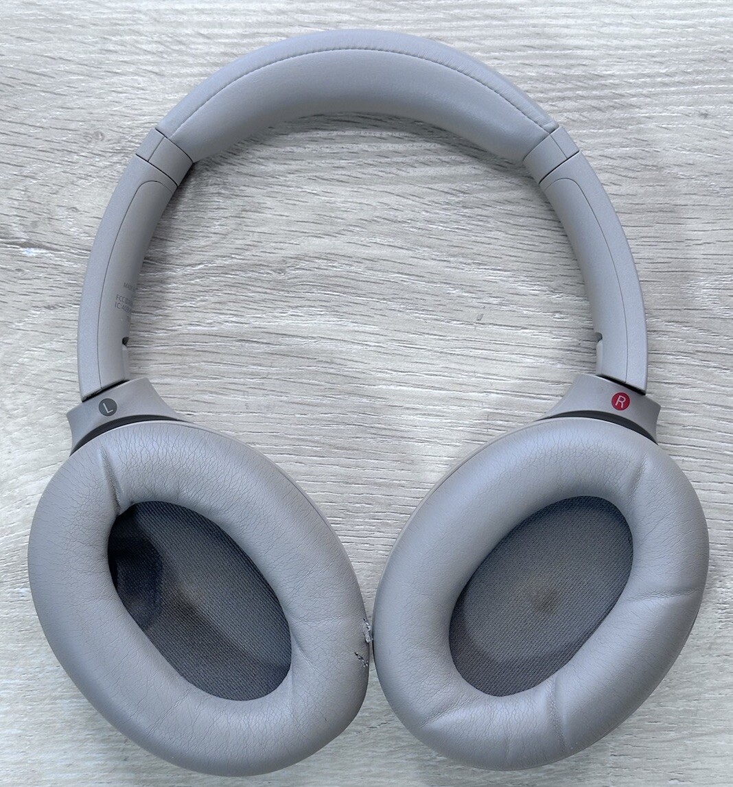 Sony WH-1000XM4/B Wireless Noise Canceling Overhead Headphones Silver #9.4