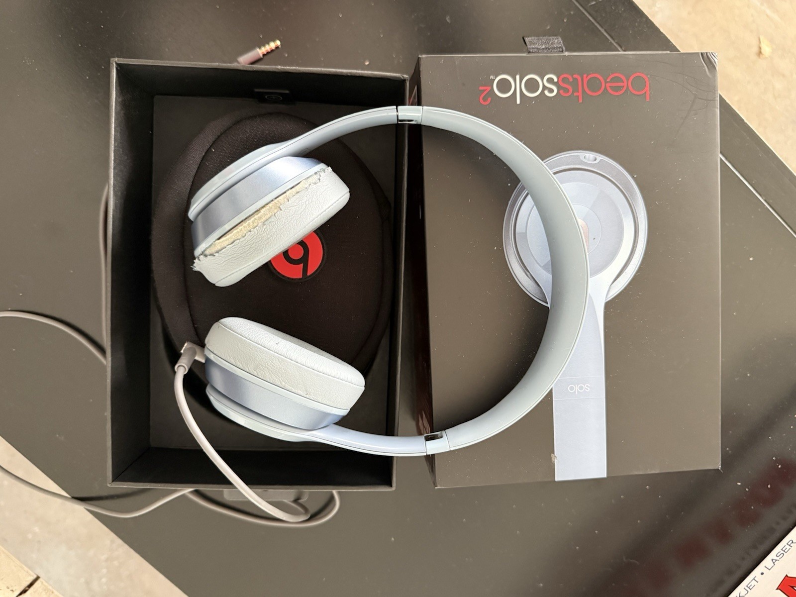 Beats by Dr. Dre Solo2 Headband Headphones – Stone Gray