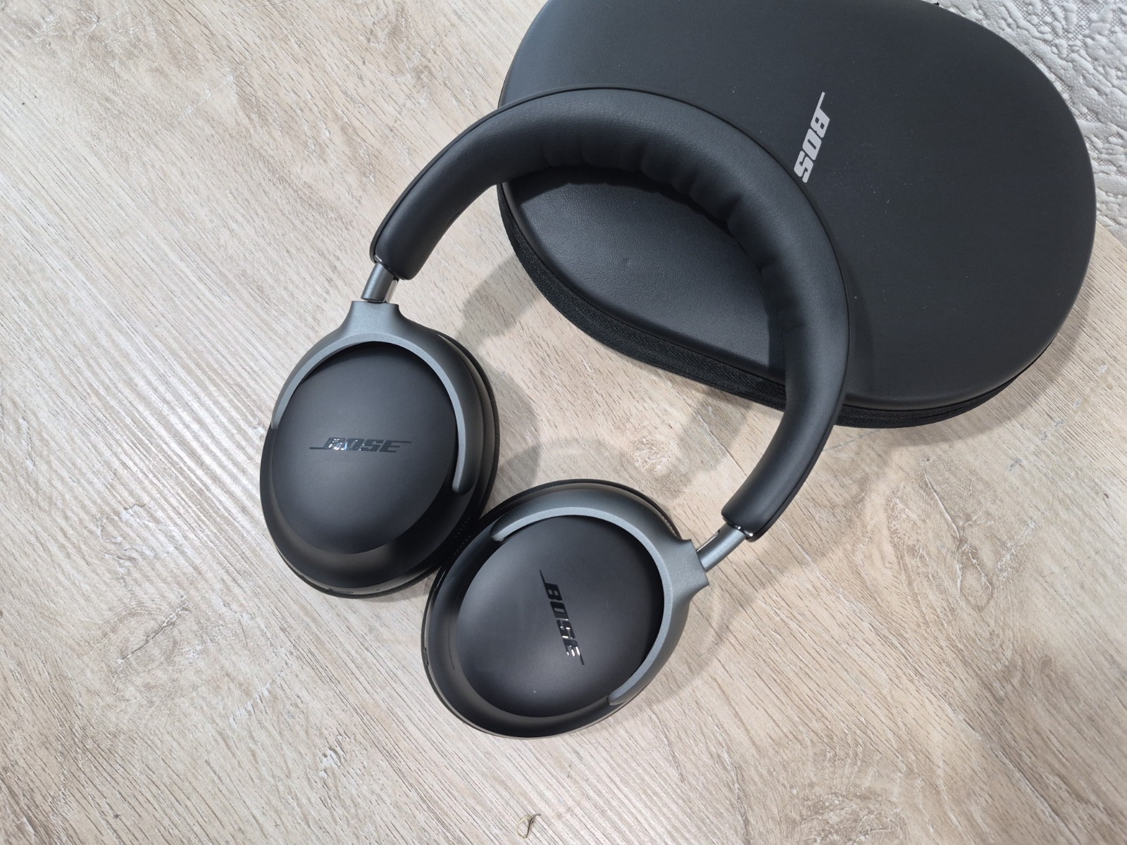 Bose QuietComfort Ultra Wireless Noice Cancelling Over-Ear Headphones – Black