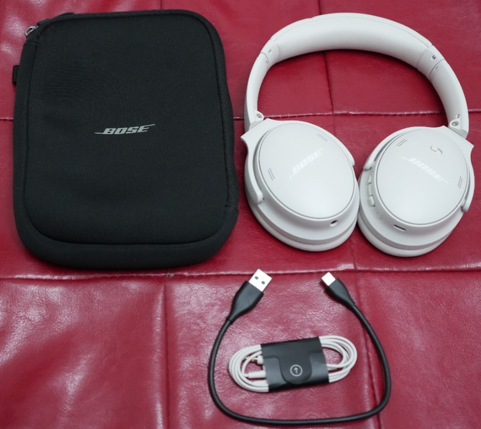 Bose QuietComfort SC Noise Canceling Headphones (2025) White Smoke – Excellent