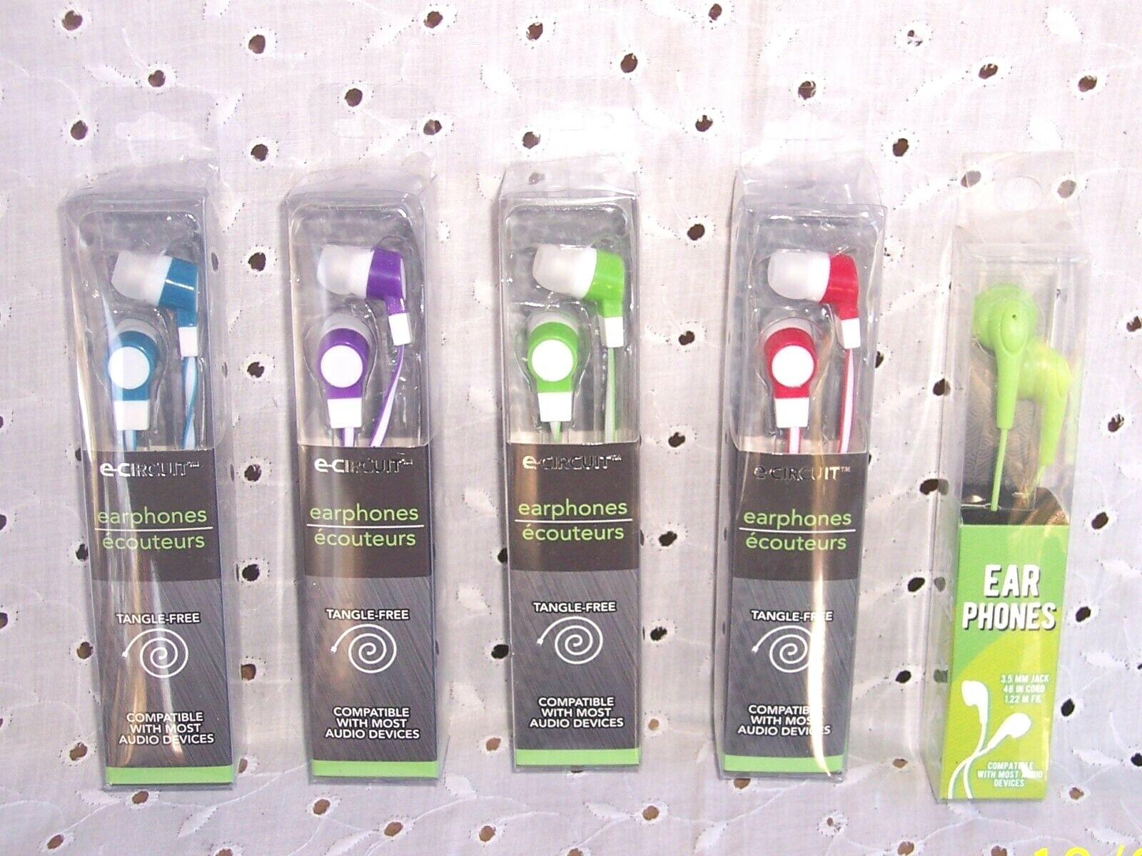 EARPHONES EAR BUDS TANGLE FREE 48″ E-CIRCUIT= BLUE-PURPLE-GREEN-RED=U CHOOSE