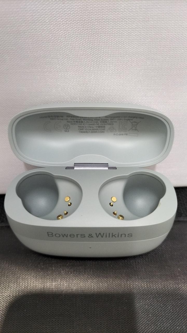 Bowers & Wilkins PI6 BT Earphones