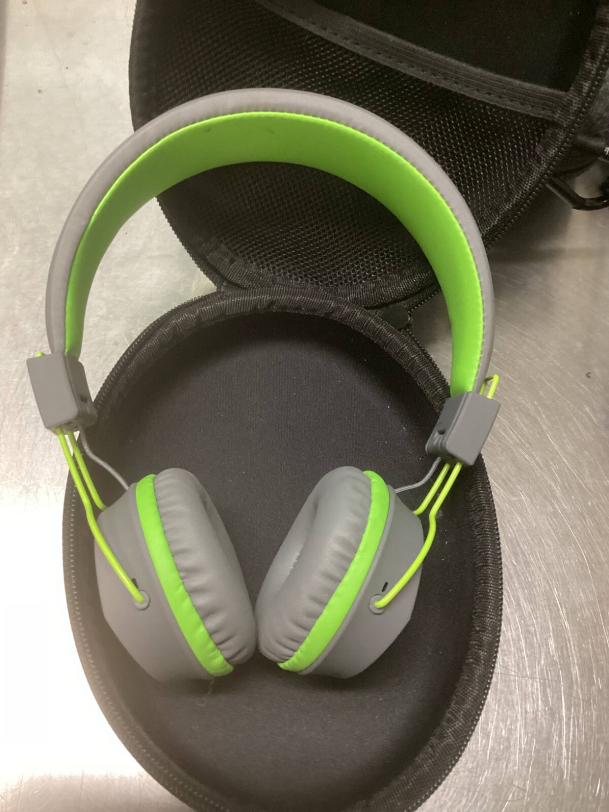 Jlab Audio NEON Wireless Bluetooth On-Ear Headphones with Case – Gray/Green