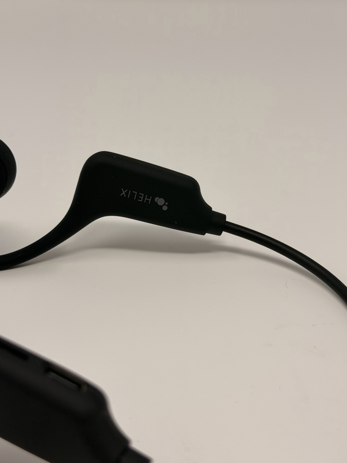 Helix VibeWireless Proseries Bone Conduction Wireless Headphones Black IPX7 Mic