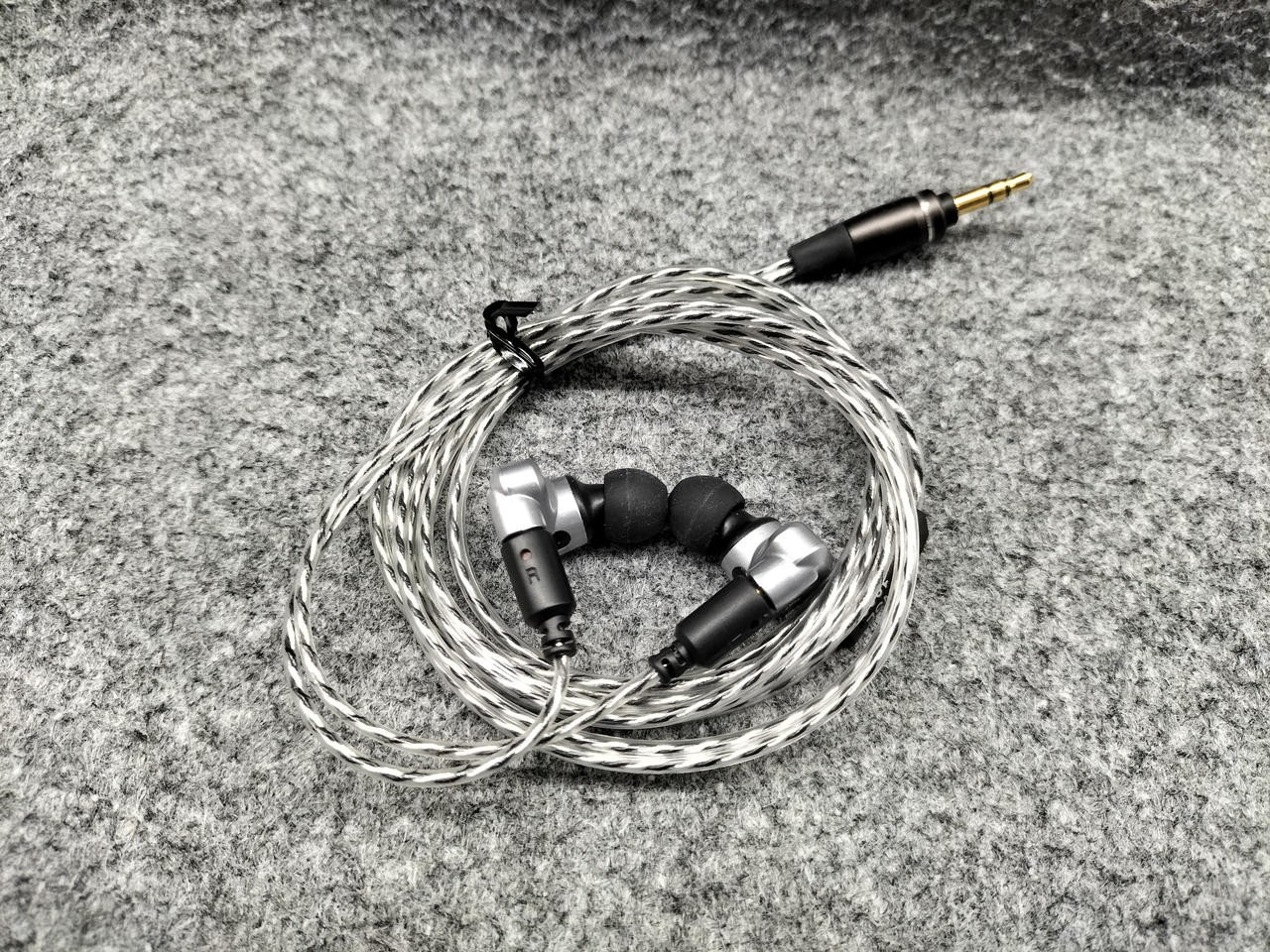 CAMPFIRE AUDIO VEGA Earphones