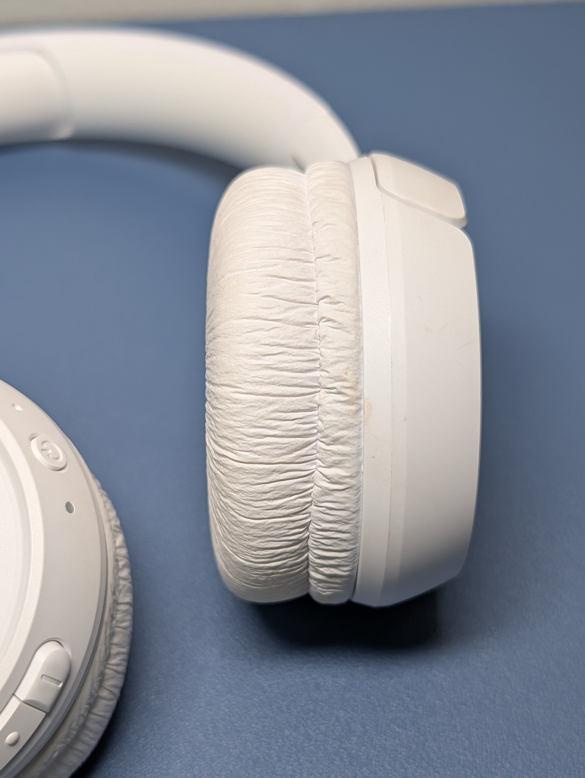 JBL Tune 520BT Bluetooth Wireless On-Ear Headphones – Foldable
