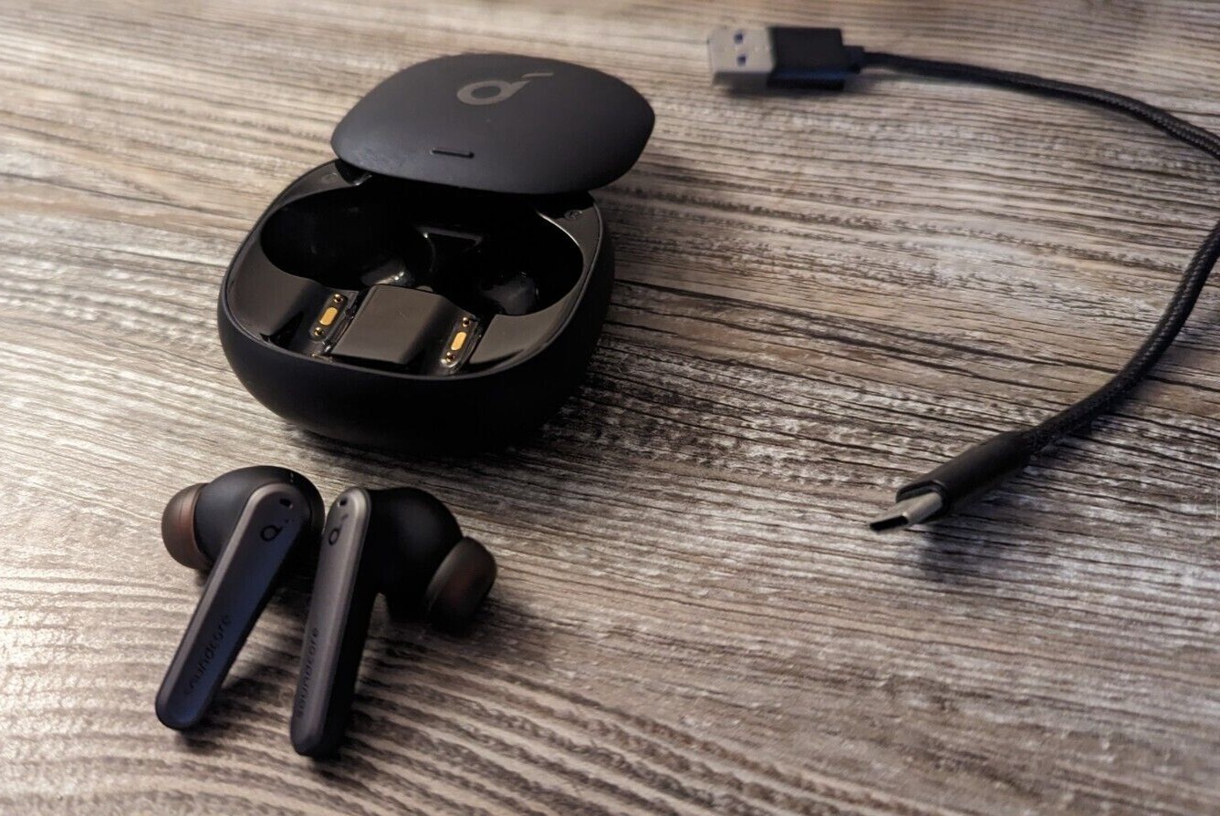 soundcore liberty air 2Wireless Earbuds Active Noise Cancelling AI-Enhanced Call