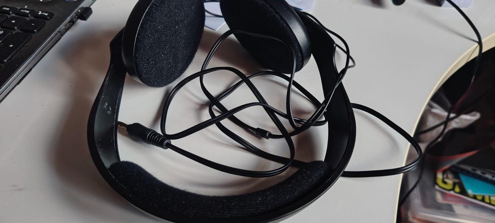 Sennheiser HD 407 Traditional Headphones, Little Used Like New