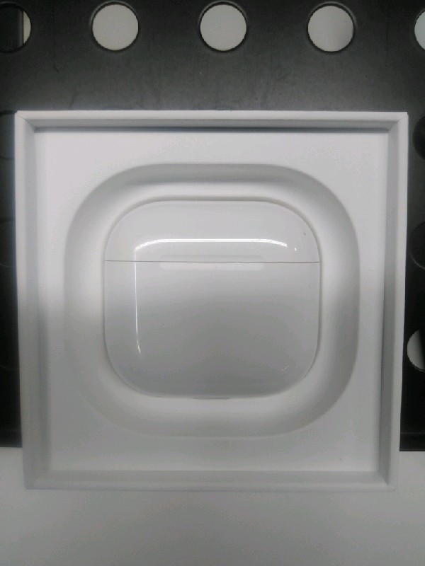 Apple AirPods 4 ‎‎MXP63LL/A Bluetooth Earbuds Active Noise Cancellation White