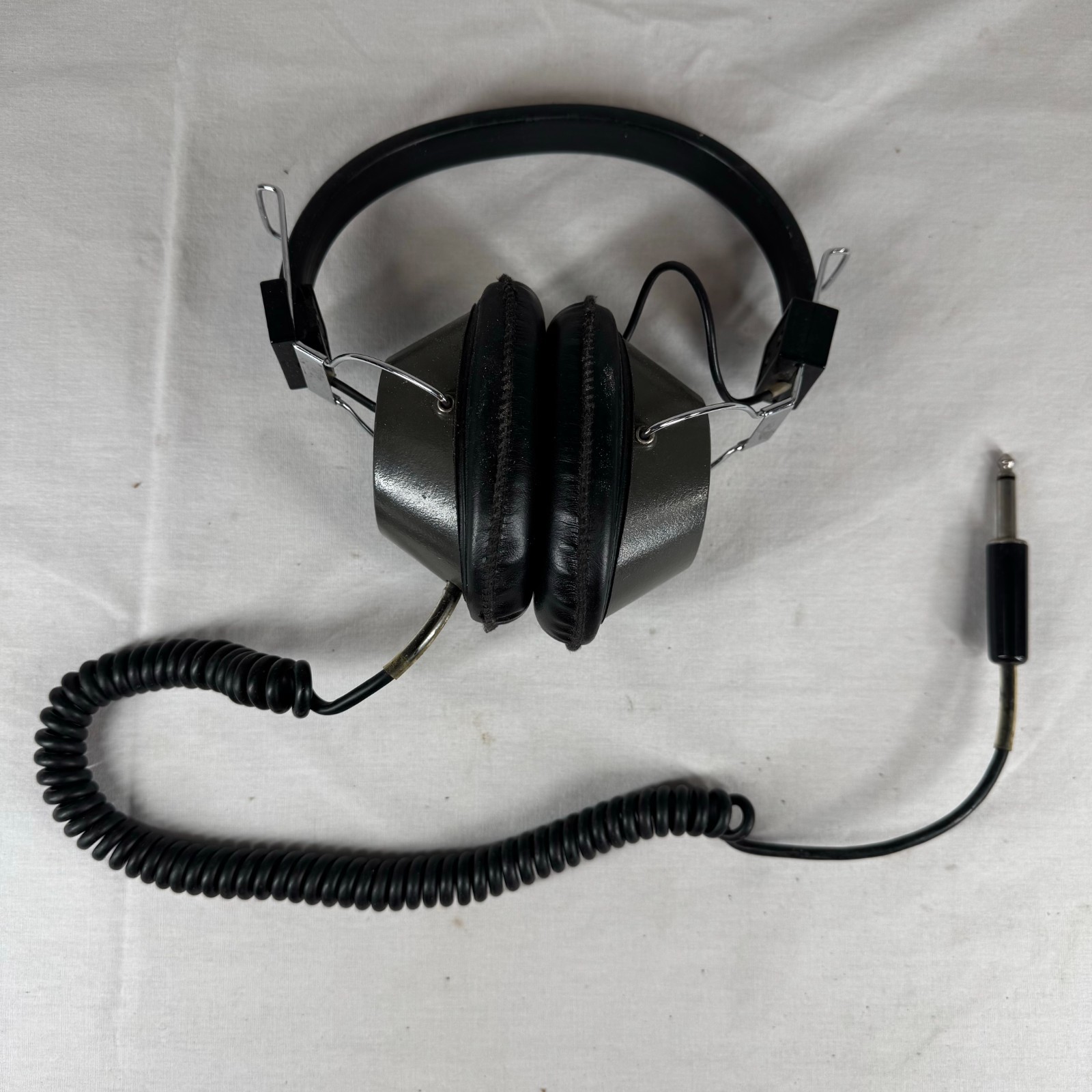 Yaesu YH-55 Over-Ear Headphones Black Silver 8 Ohm 6.35mm Double Ear-Cup