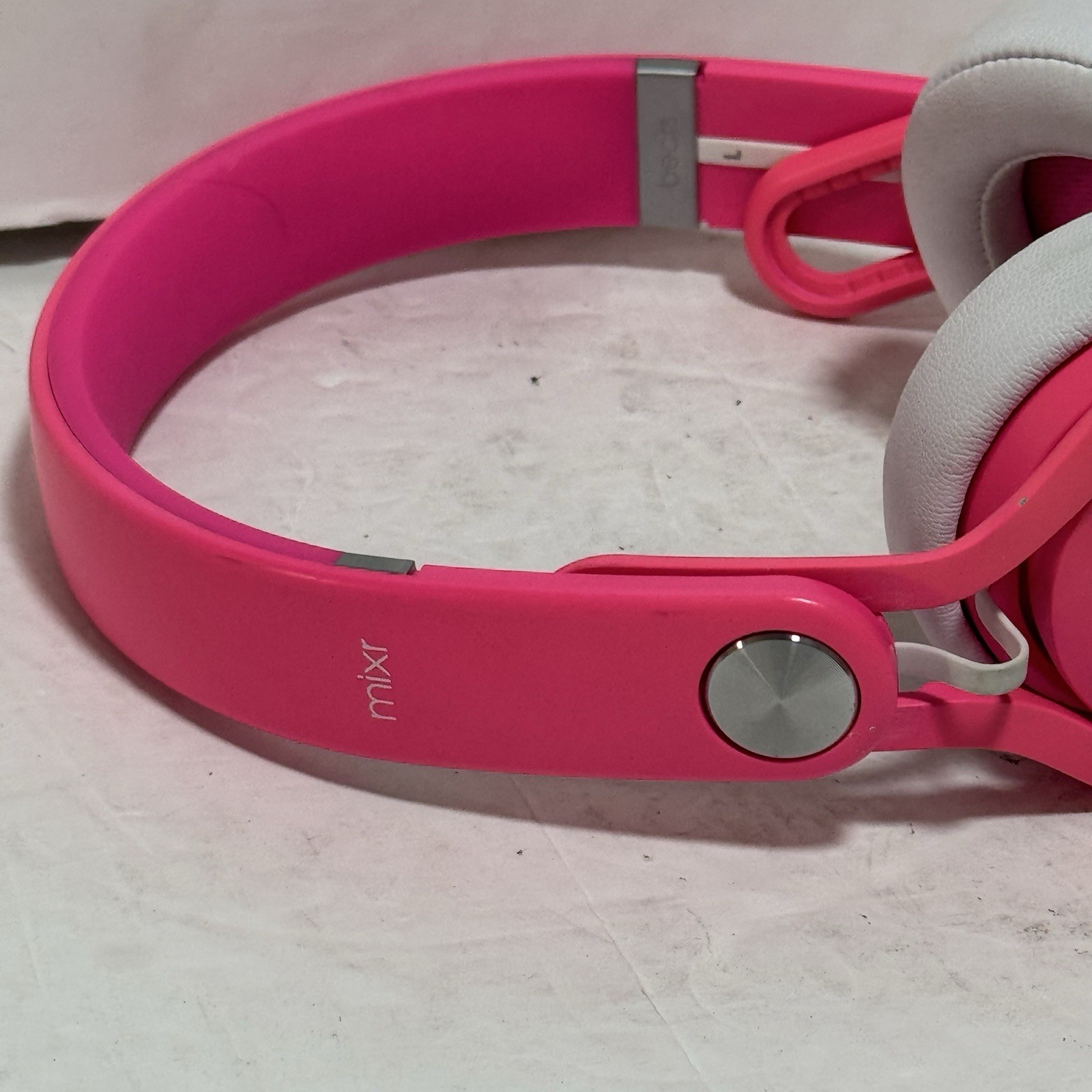 Beats by Dr. Dre MIXR Over the Head DJ Headphones Pink – Tested And Works!!