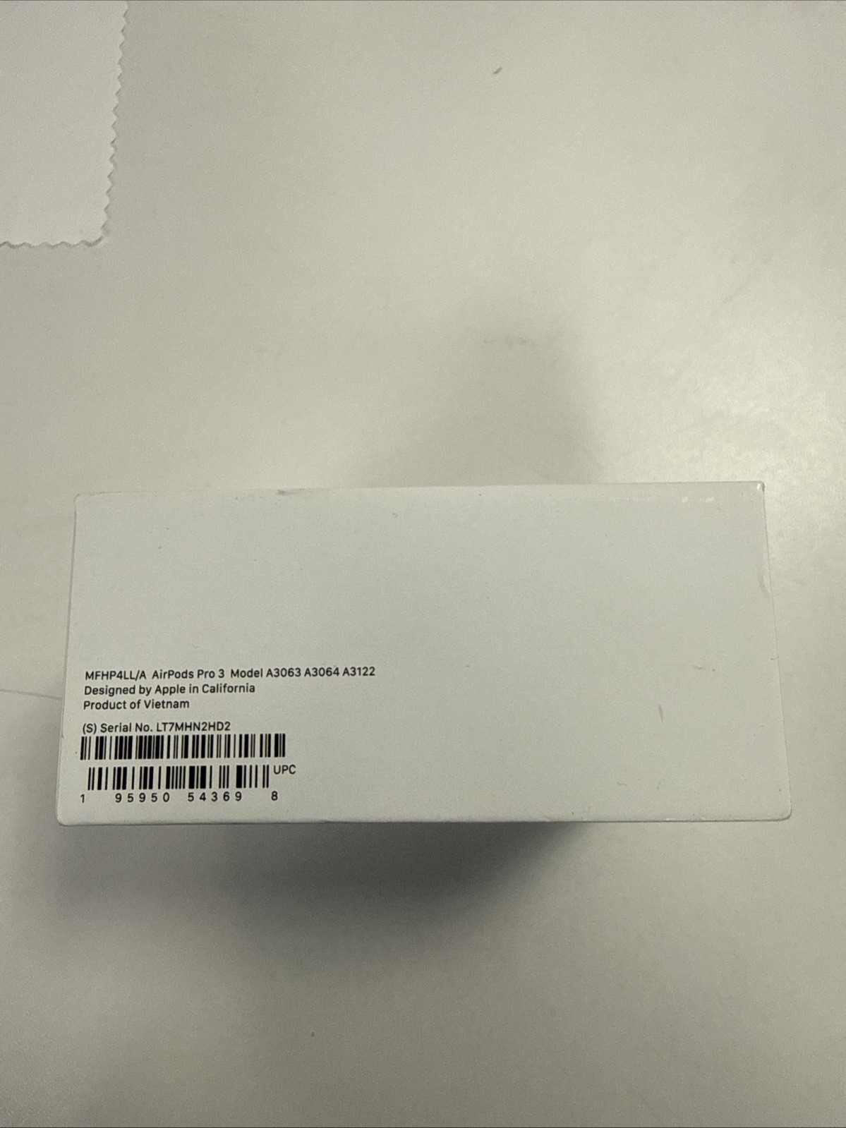Apple AirPods Pro 3 – Wireless Active Noise Cancelling Earbuds – NEW SEALED !!!