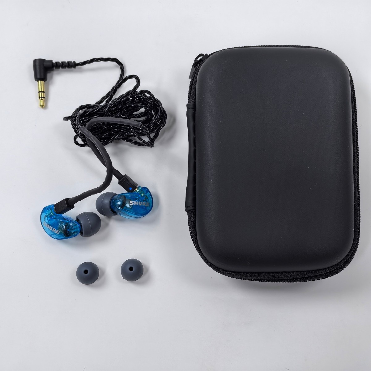 Shure SE215 In-Ear Wired Earphones Headphones Earbuds Sound Isolating Colors
