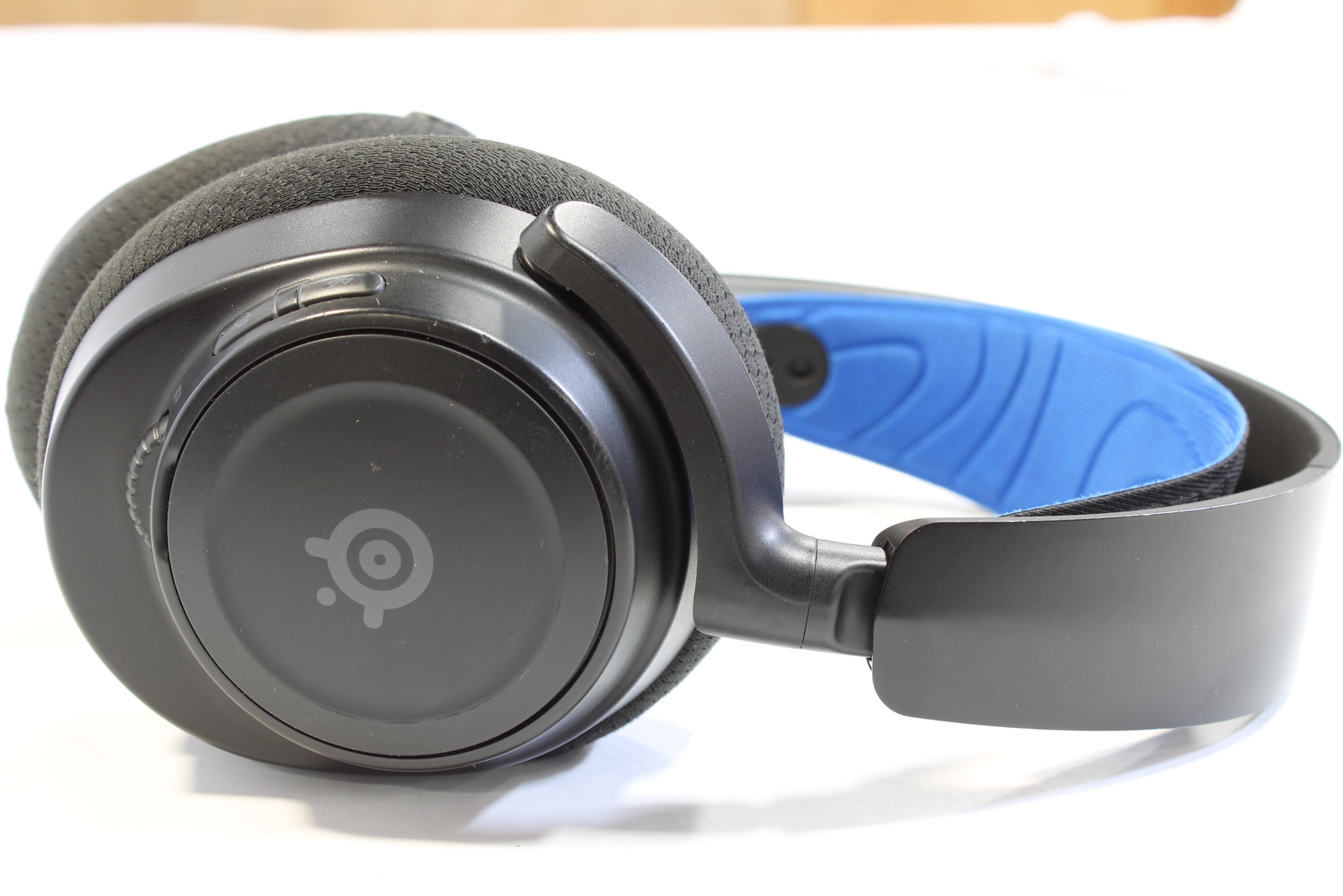 SteelSeries Arctis Nova 7P Wireless Over-Ear Gaming Headset – Black