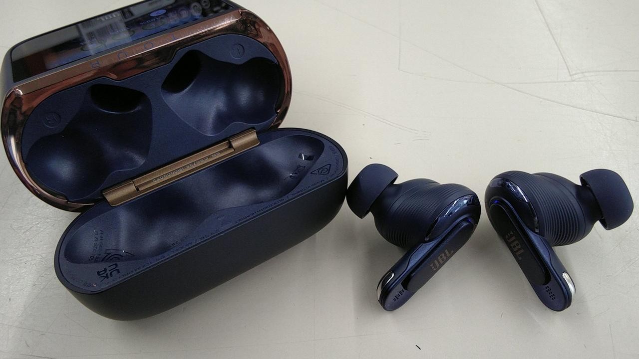 JBL Tour Pro 3 Hi-Res ANC Spatial Audio Smart Case True Wireless Earbuds