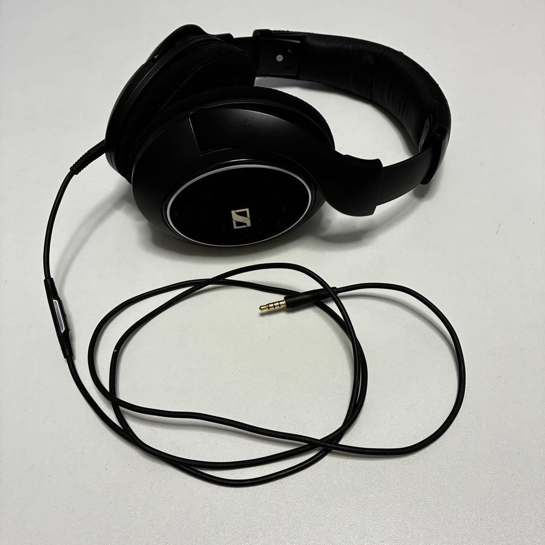 Sennheiser HD598Cs Over-Ear Headphones Genuine noise isolating Fully Working