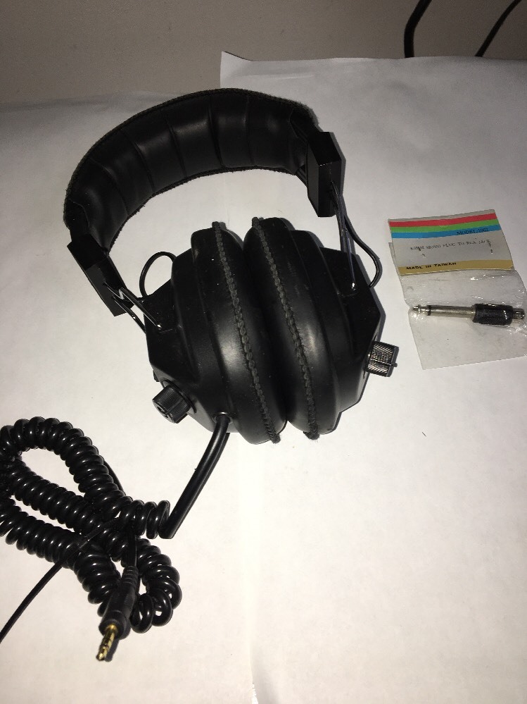 Home Stereo Extra Cushion Headphones W Mini Jack & Full Size Adapter Jack