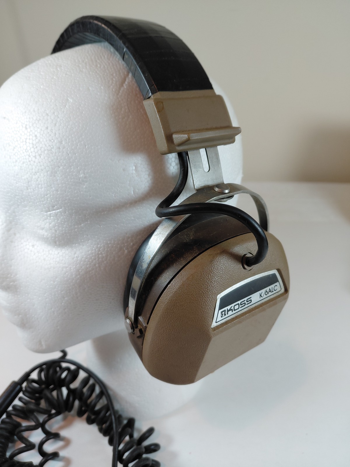 Vintage Koss K/6ALC Over-Ear Wired Headphones Tan Brown Coiled Cable 1/4″ Jack