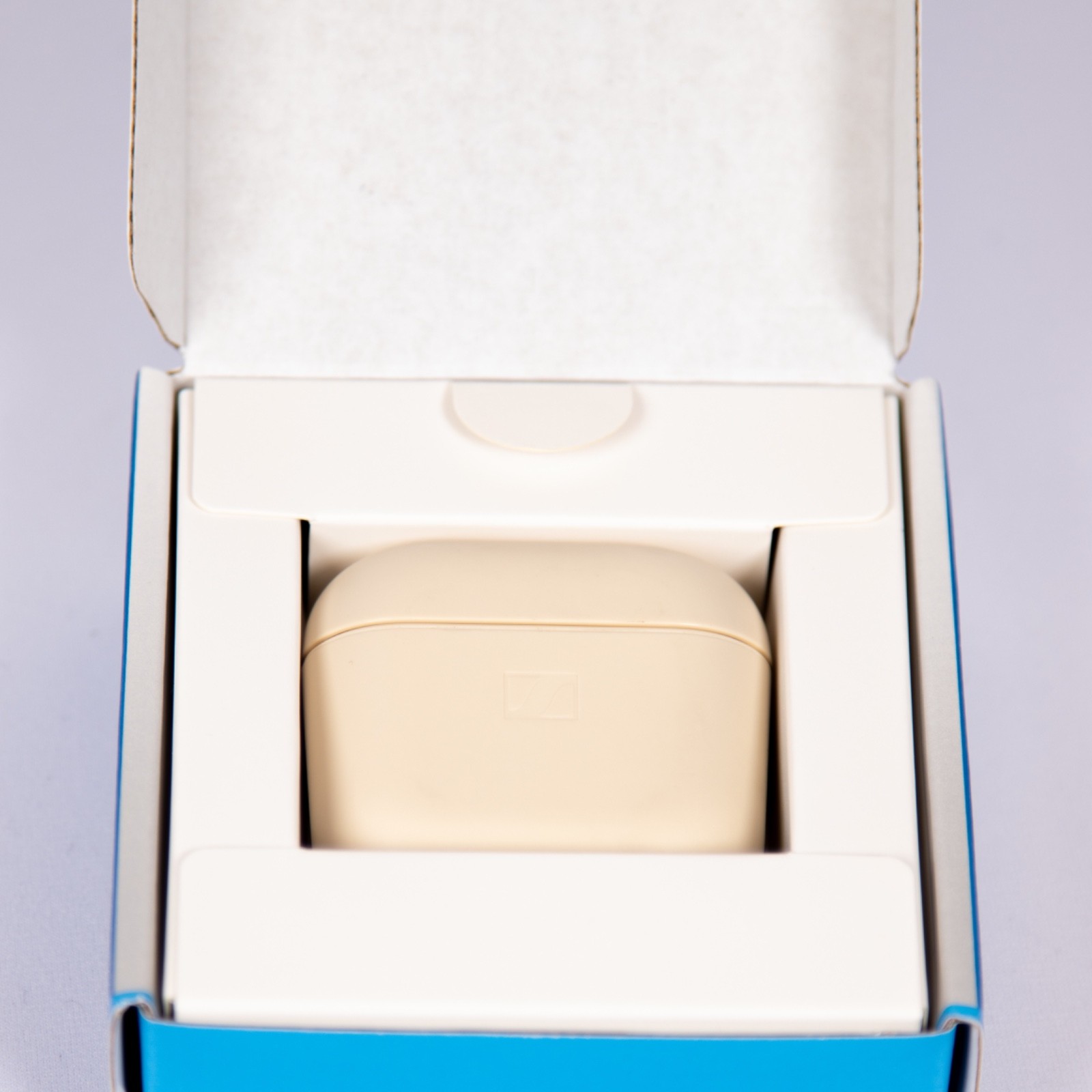 Sennheiser ACCENTUM Open Wireless Bluetooth Earbuds – Cream – Open Box