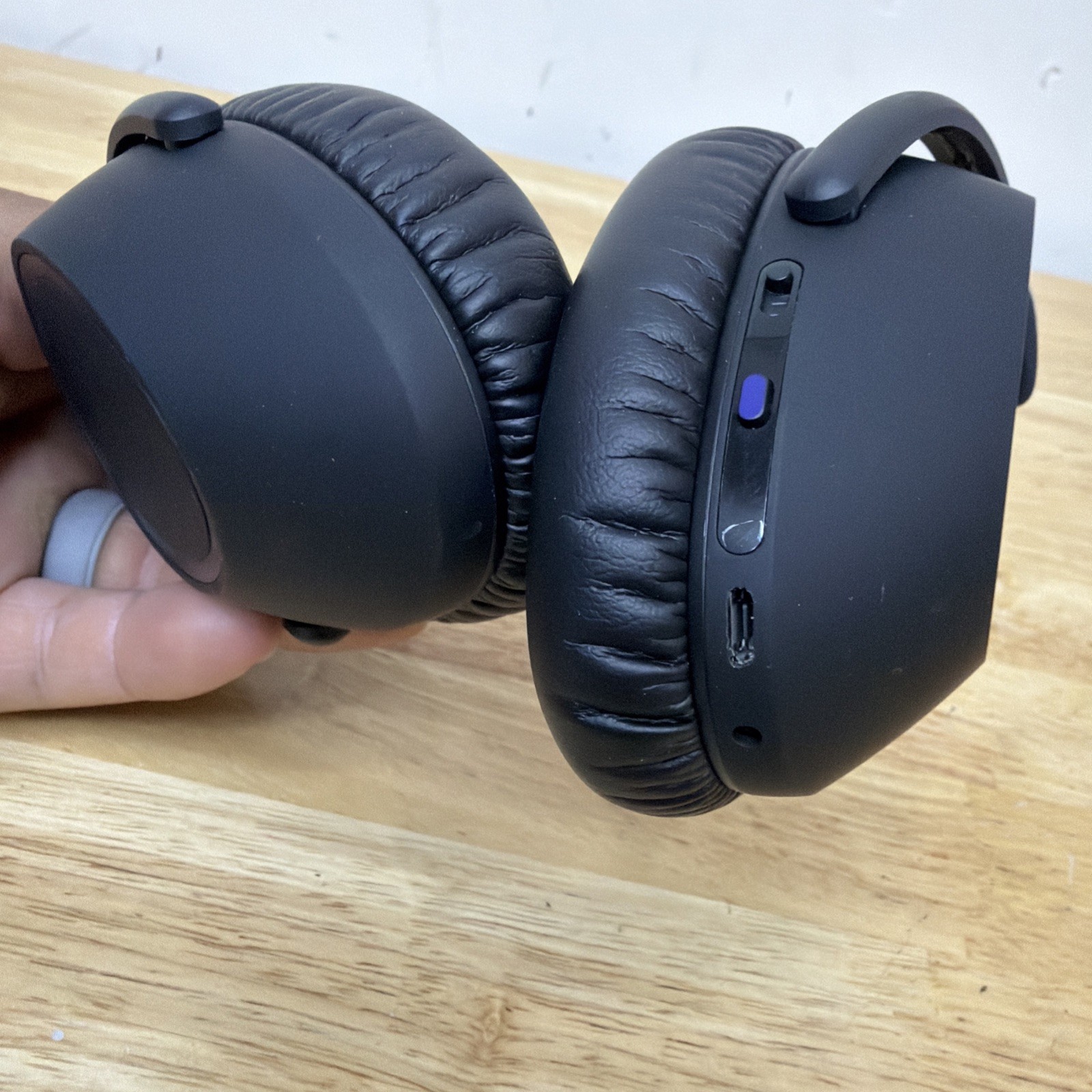 EPOS Sennheiser Adapt 660 Over-The-Ear Wireless Headphones. *MINT*