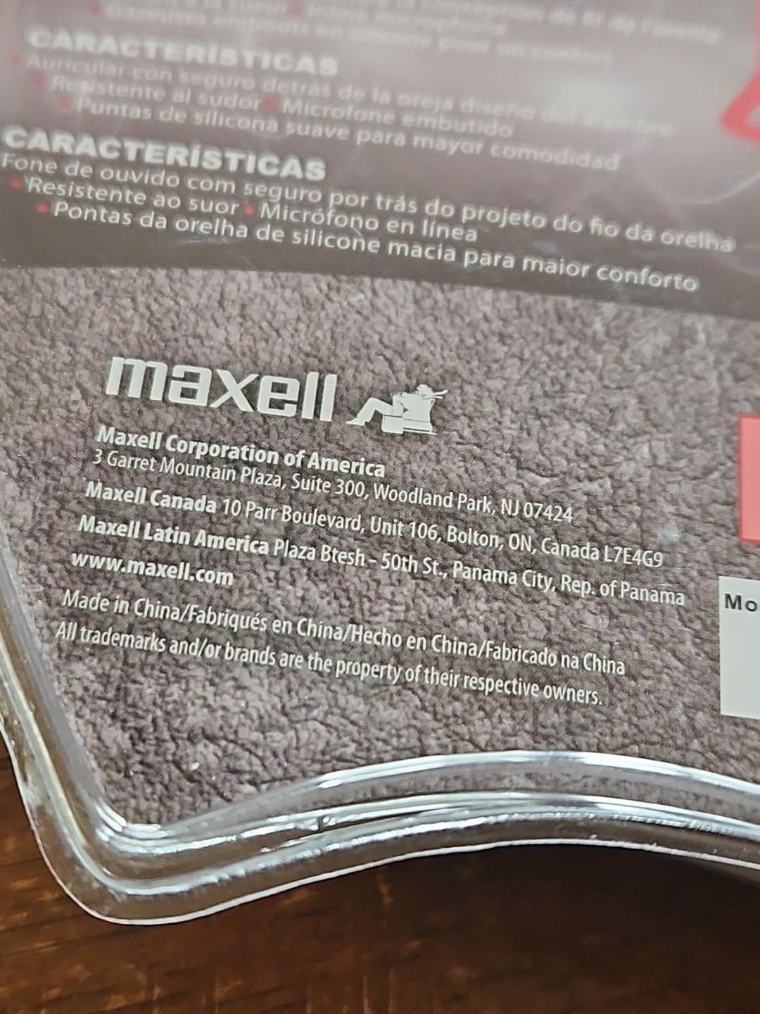MAXELL 192005 Pure Fitness Sweat resistant Earbuds with Microphone