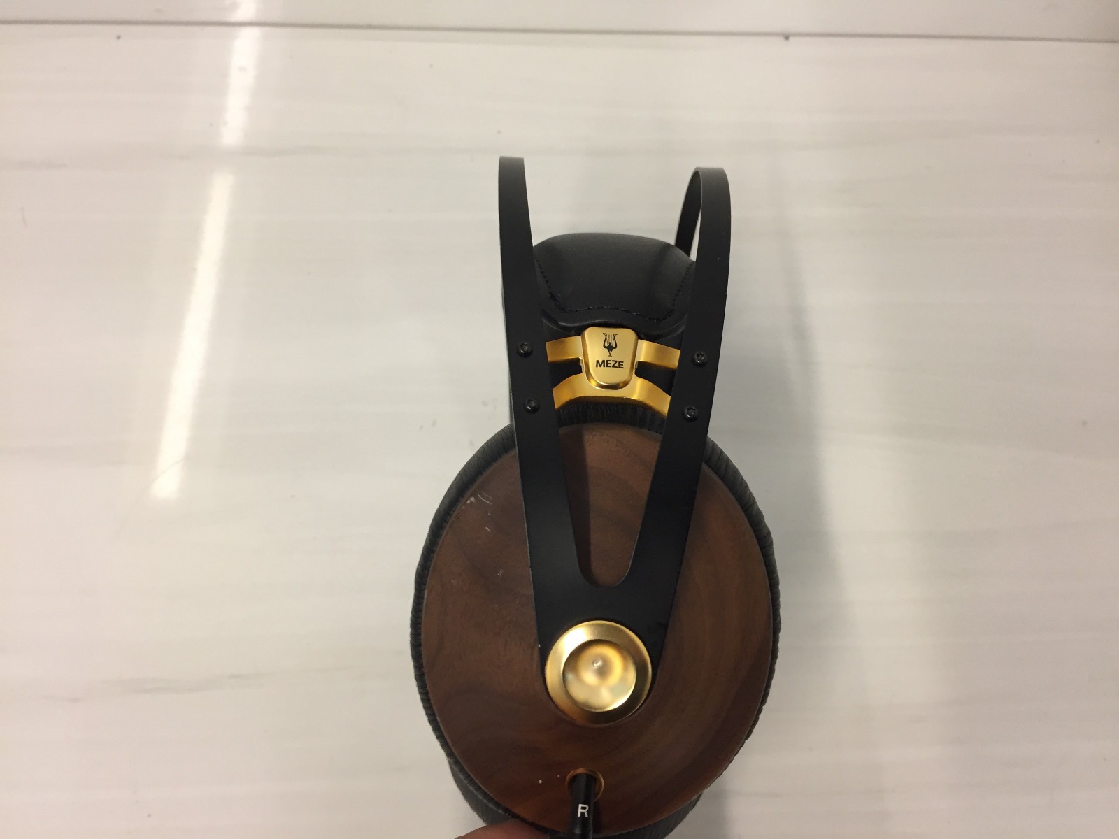 Meze Audio 99 Classics Over-Ear Headphones Walnut Wood Gold Finish
